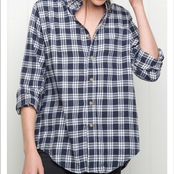 Brandy Melville Wylie Flannel - Picture 3 of 3